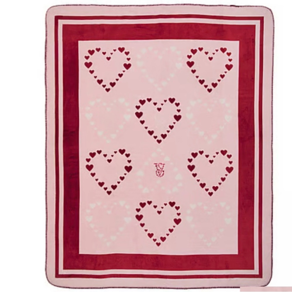 NEW Victoria's Secret Pink Plush Throw Blanket